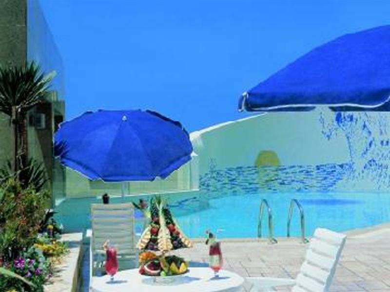 Hotel Ramada Plaza by Wyndham Beirut Raouche Exterior foto
